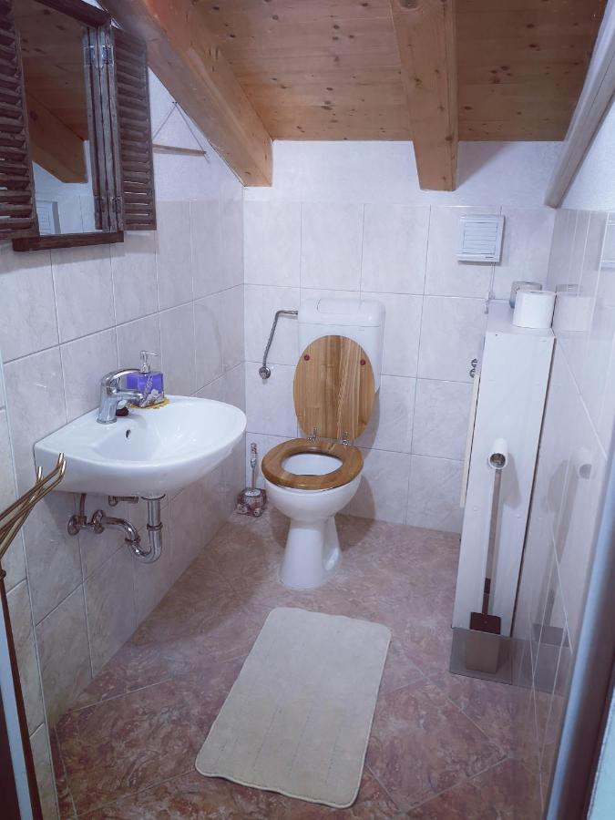 Apartman Hygge Omis Luaran gambar