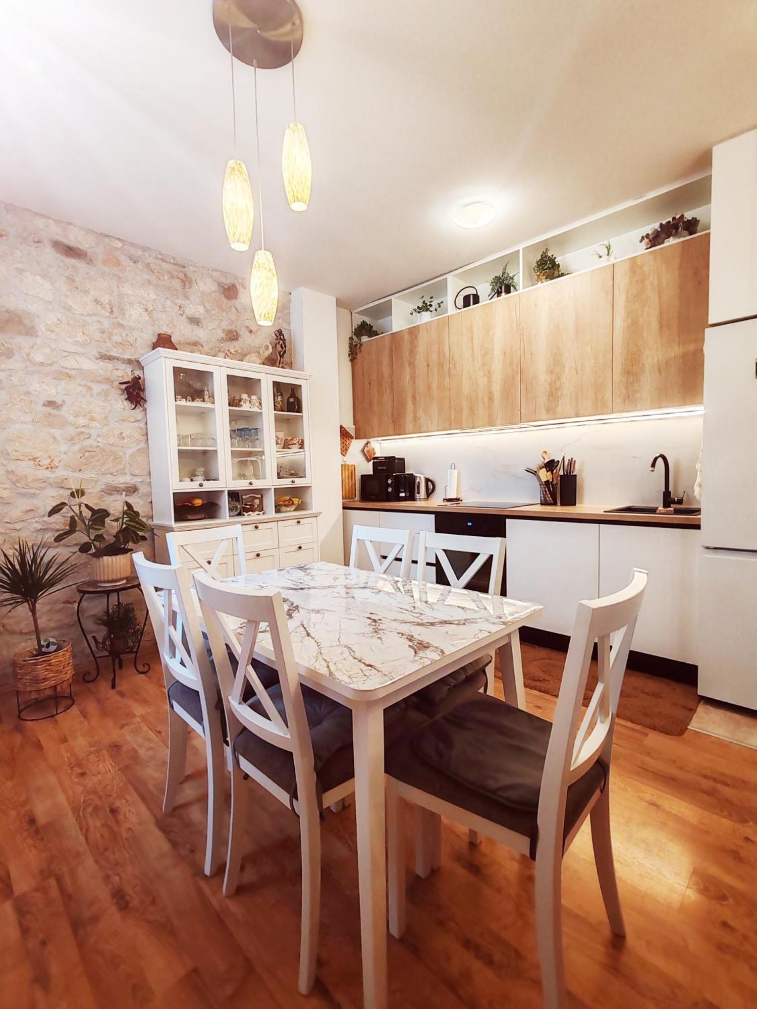 Apartman Hygge Omis Luaran gambar