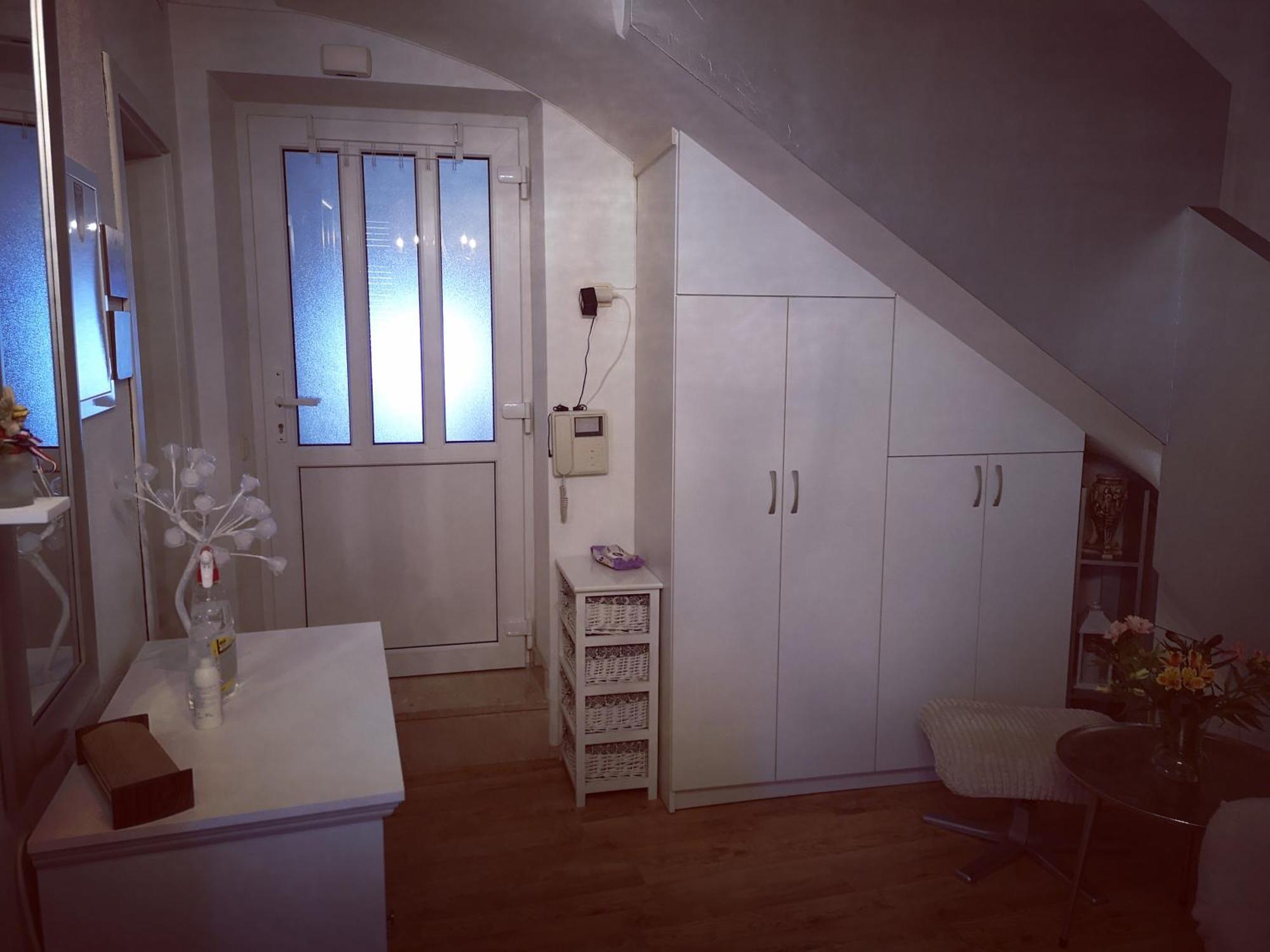 Apartman Hygge Omis Bilik gambar