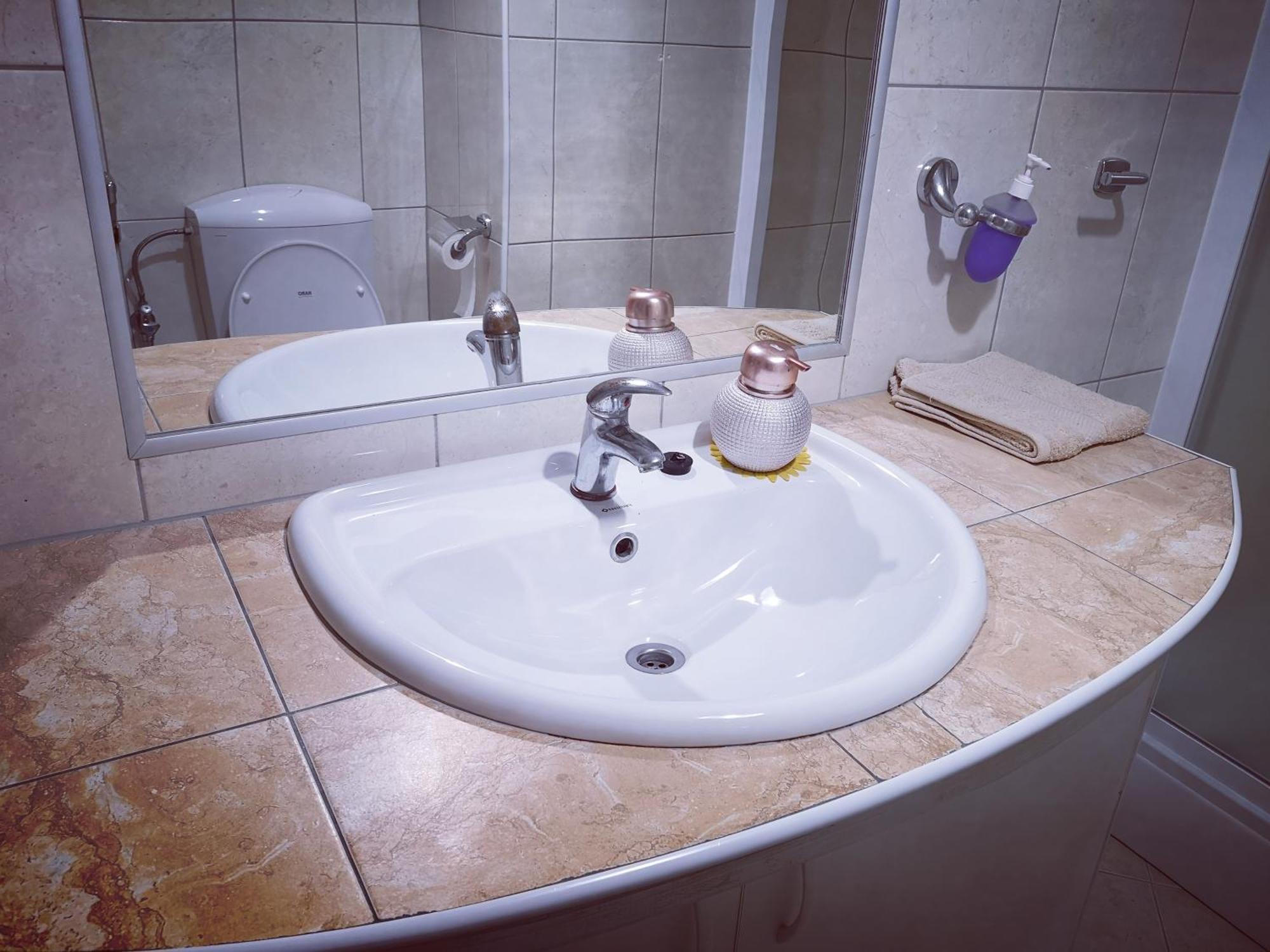 Apartman Hygge Omis Bilik gambar